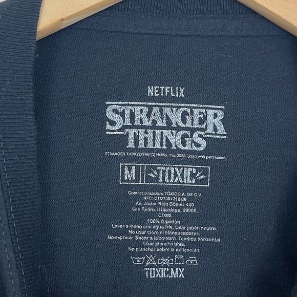 Stranger Things Demogorgon Graphic Tee Mens M Medium RARE - Picture 3 of 3